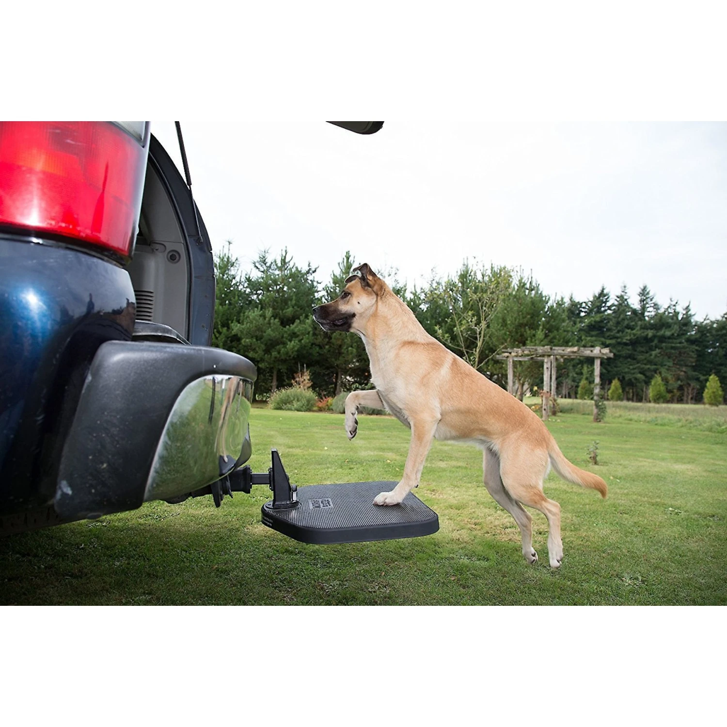 Heininger PortablePET SUV Twistep Dog Hitch Step 3 Heininger PortablePET SUV Twistep Dog Hitch Step