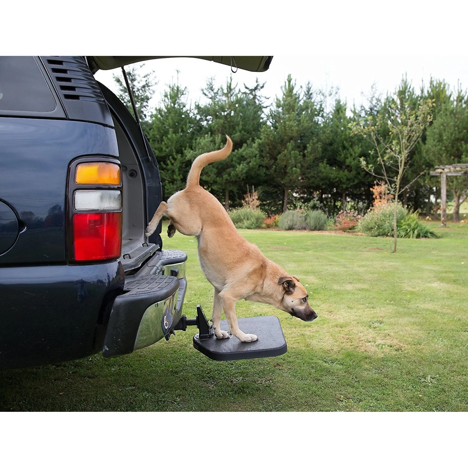 Heininger PortablePET SUV Twistep Dog Hitch Step 4 Heininger PortablePET SUV Twistep Dog Hitch Step - Image 2