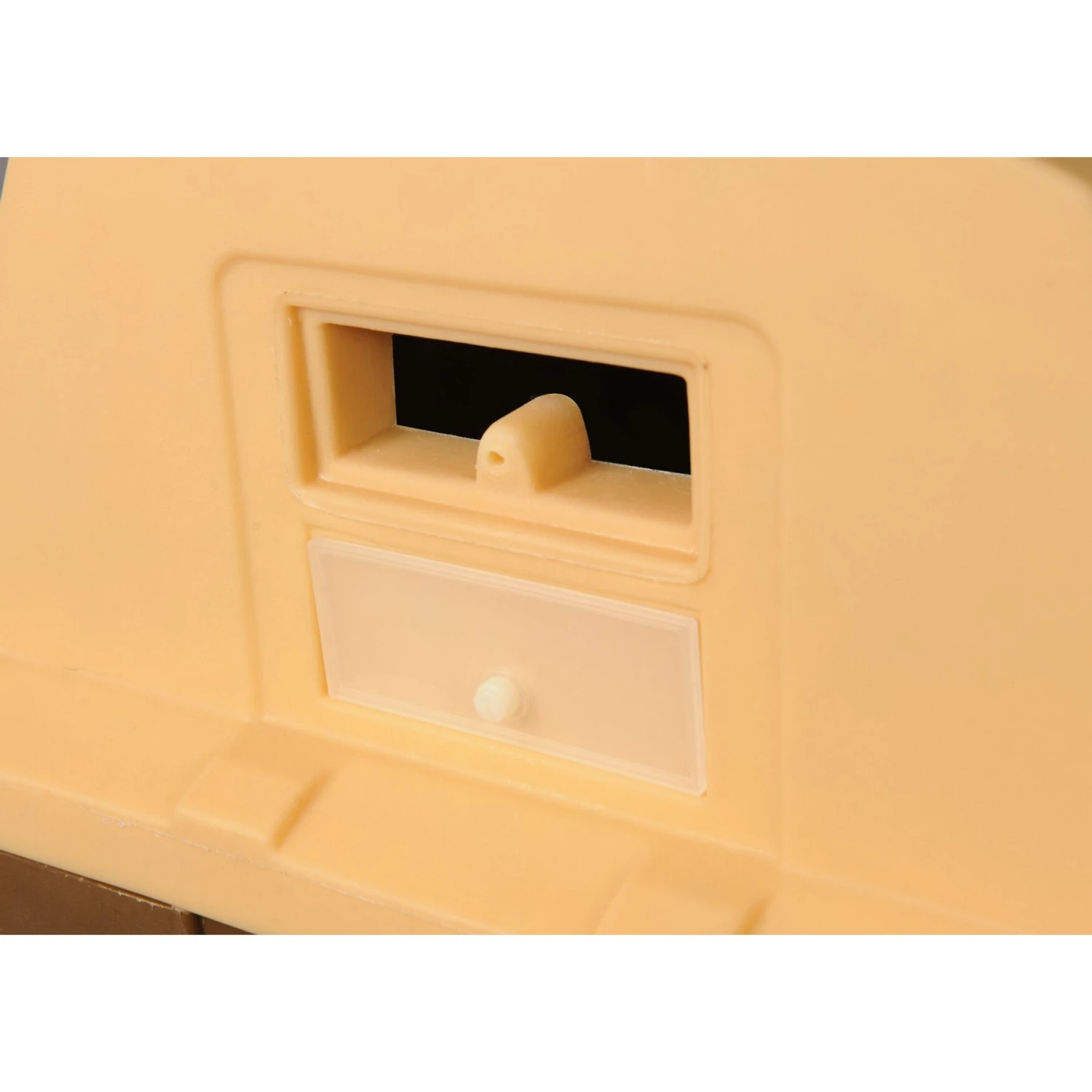 DP Hunter Dog House & Heating Pad 8 DP Hunter Dog House & Heating Pad - Image 6