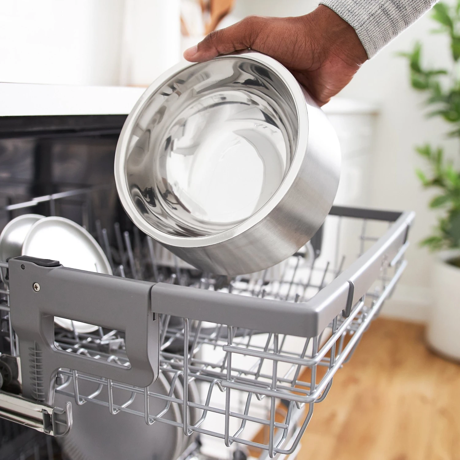 Frisco Insulated Non-Skid Stainless Steel Dog & Cat Bowl 9 Frisco Insulated Non-Skid Stainless Steel Dog & Cat Bowl - Image 7