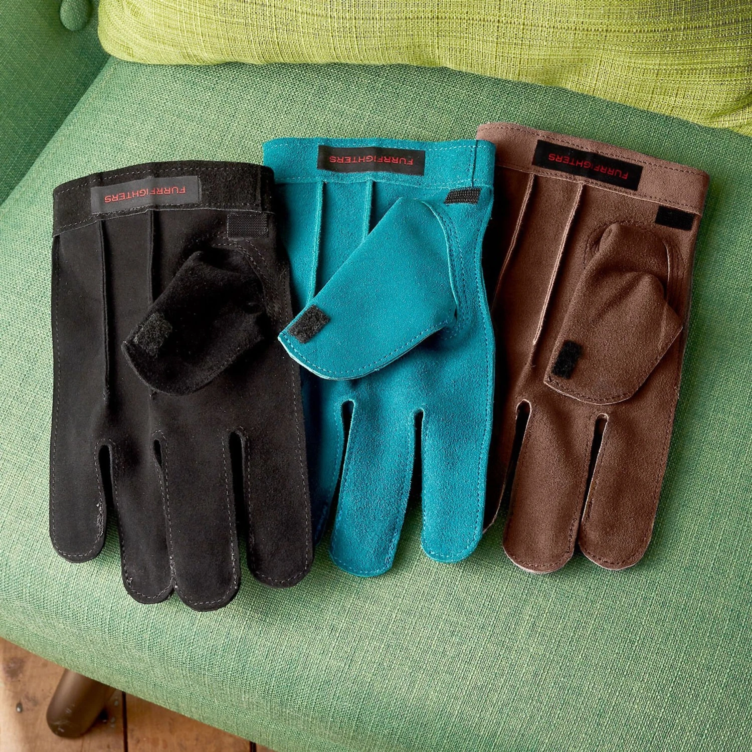 Furrfighters The Furr-Ari Pet Hair & Lint Removal Glove 8 Furrfighters The Furr-Ari Pet Hair & Lint Removal Glove - Image 6