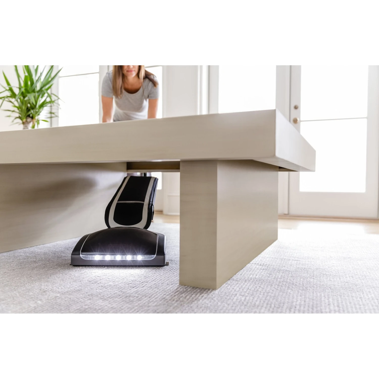 Oreck Elevate Command Upright Bagged Vacuum Cleaner 8 Oreck Elevate Command Upright Bagged Vacuum Cleaner - Image 6