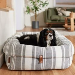 Frisco Farmhouse Deep Cuffed Cuddler Dog Bed