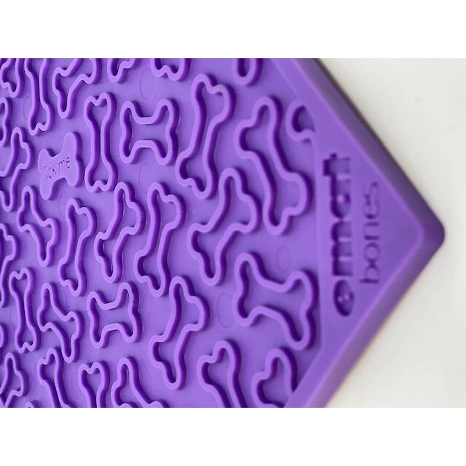 SodaPup Emat Bones Dog Lick Mat 10 SodaPup Emat Bones Dog Lick Mat - Image 8