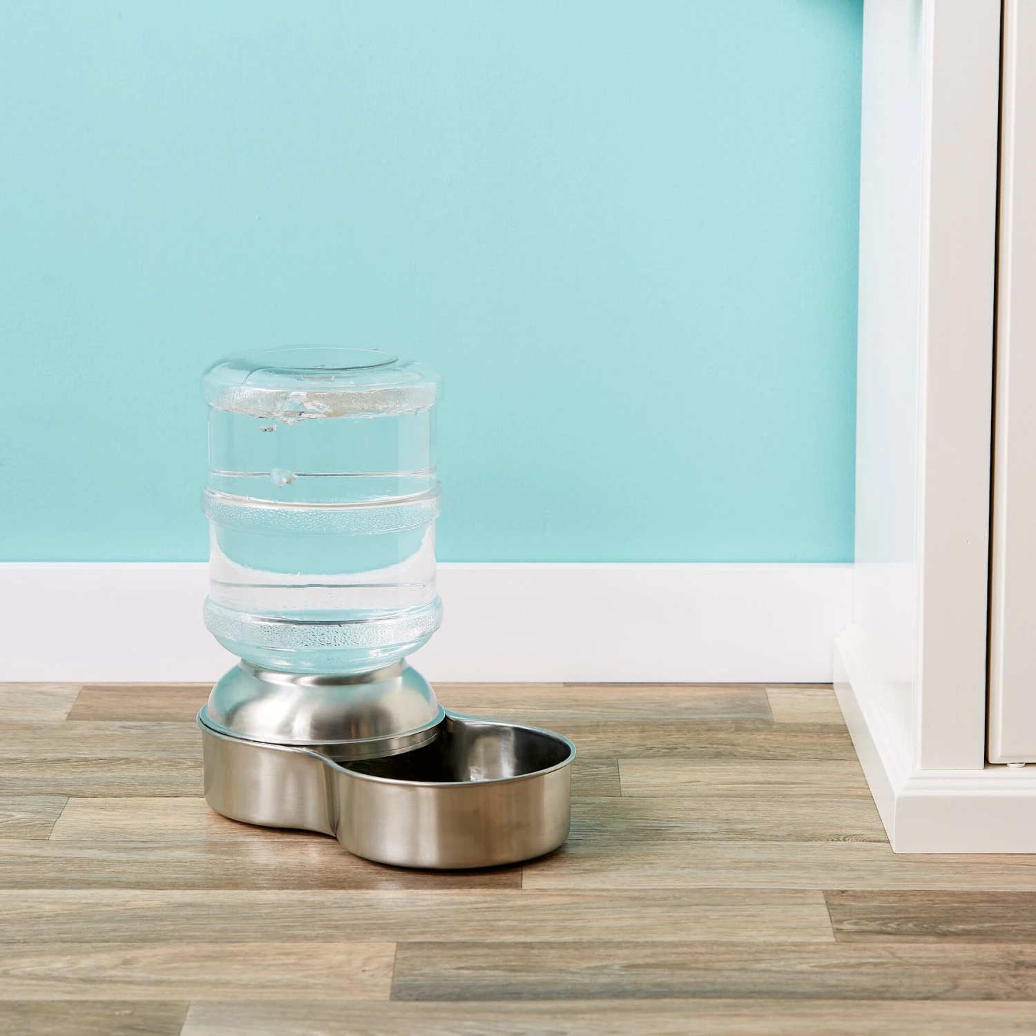 Petmate Stainless Steel Replendish Waterer 5 Petmate Stainless Steel Replendish Waterer - Image 3