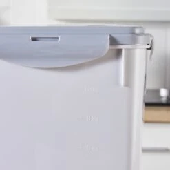 Hanamya Container With Measuring Cup Dog & Cat Food Storage -Pet Dog Supply Store 665774 PT5. AC SS1800 V1665526189