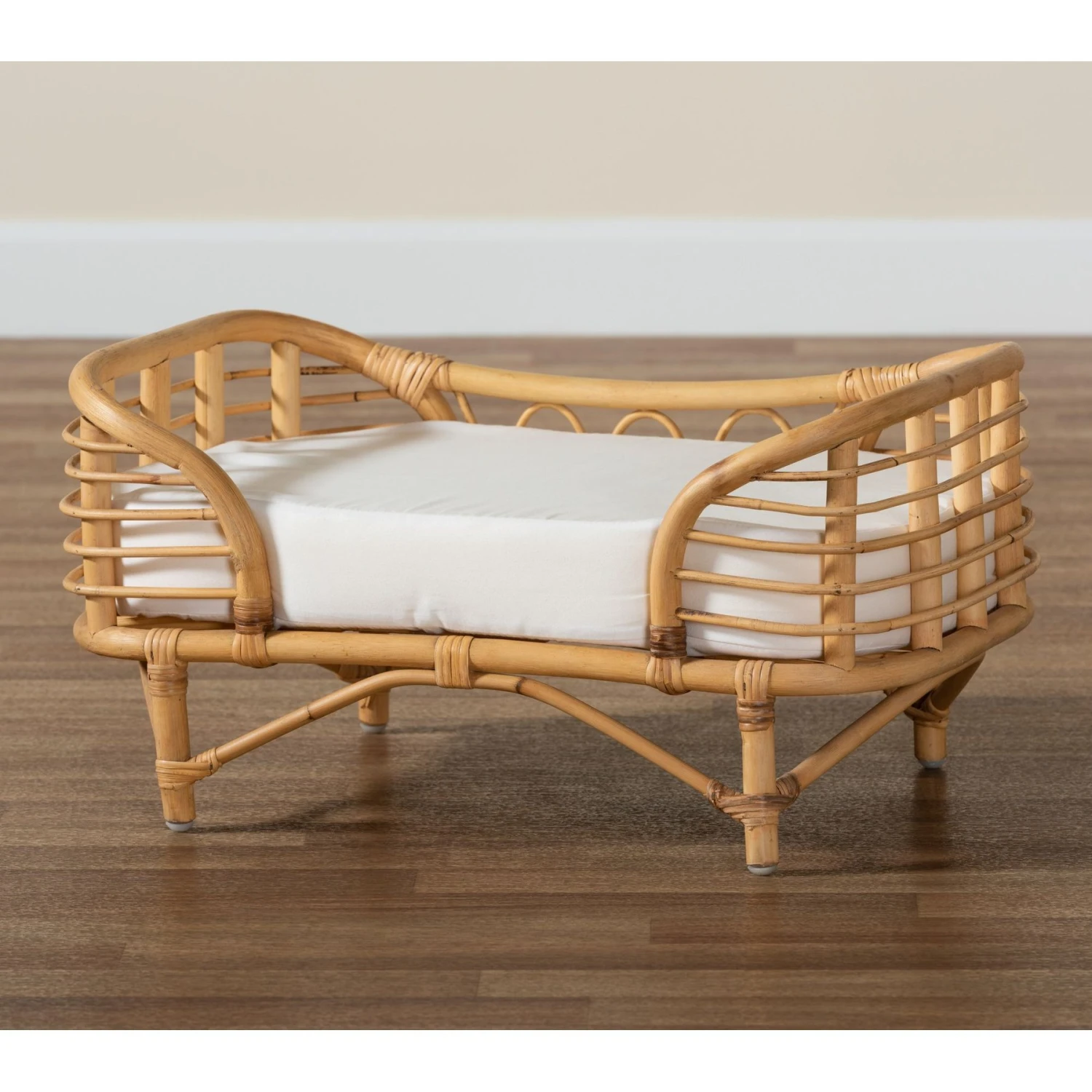 Bali & Pari Marcy Rattan With Cushion Dog & Cat Bed, Natural Brown & White 10 Bali & Pari Marcy Rattan With Cushion Dog & Cat Bed, Natural Brown & White - Image 8