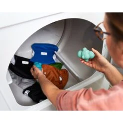 Pet Parents FurBall Laundry Pet Hair Remover, 2 Count -Pet Dog Supply Store 796558 PT7. AC SS1800 V1695760303